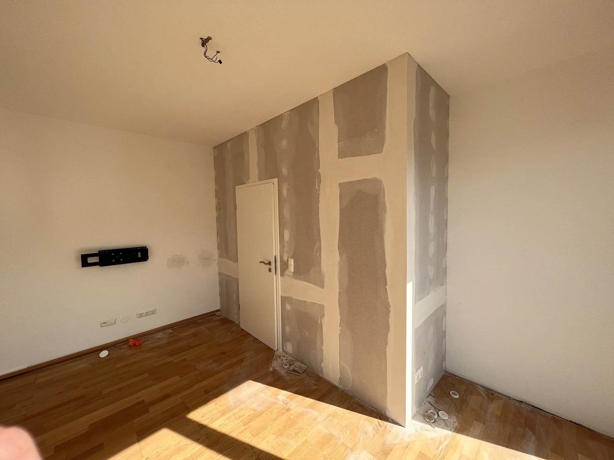 Trockenbauwand – gespachtelte Trennwand im Trockenbau – M&N Trockenbau Berlin & Brandenburg