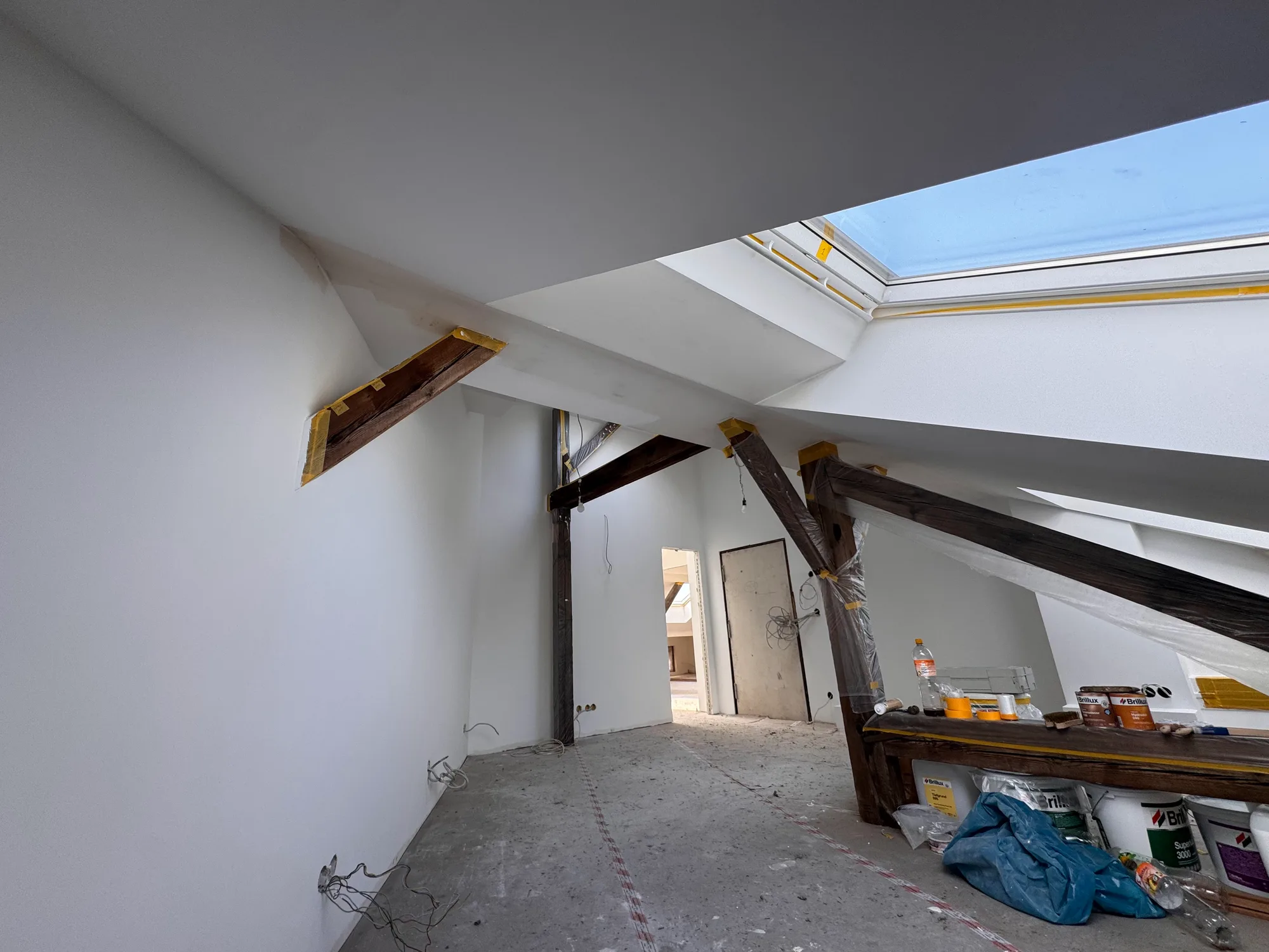 Dachausbau Referenz – ausgebaute Dachschräge mit Trockenbau in Berlin & Brandenburg