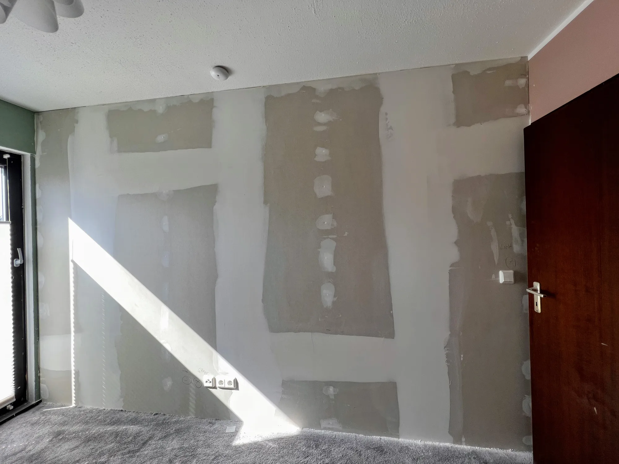 Trockenbauwand – gespachtelte Trennwand im Trockenbau – M&N Trockenbau Berlin & Brandenburg