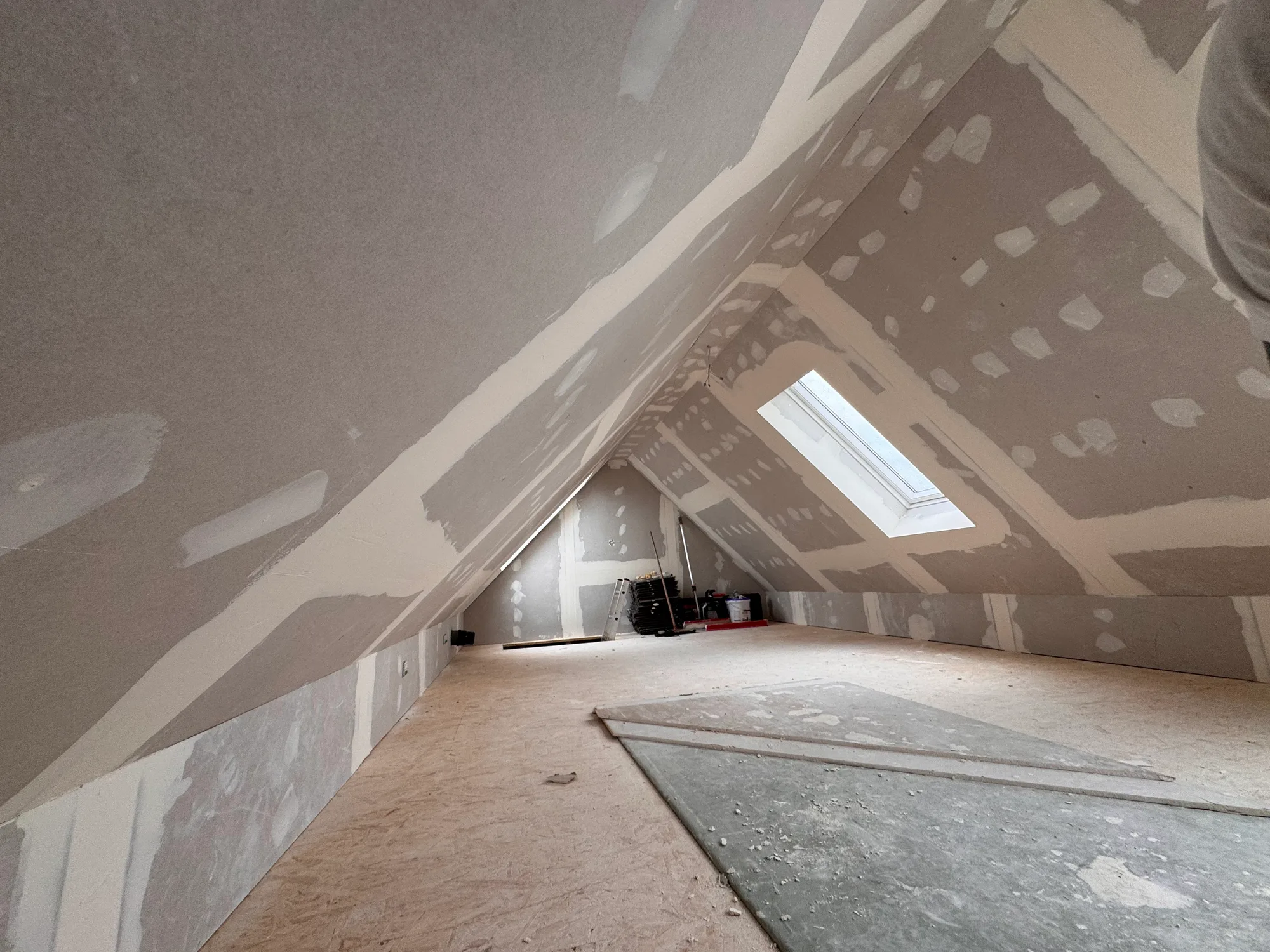 Decken – Referenzbild von M&N Trockenbau in Berlin & Brandenburg