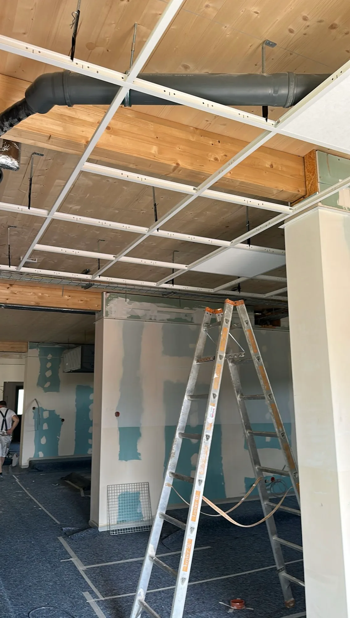 Deckensystem Referenz – abgehängte Decke im Innenausbau