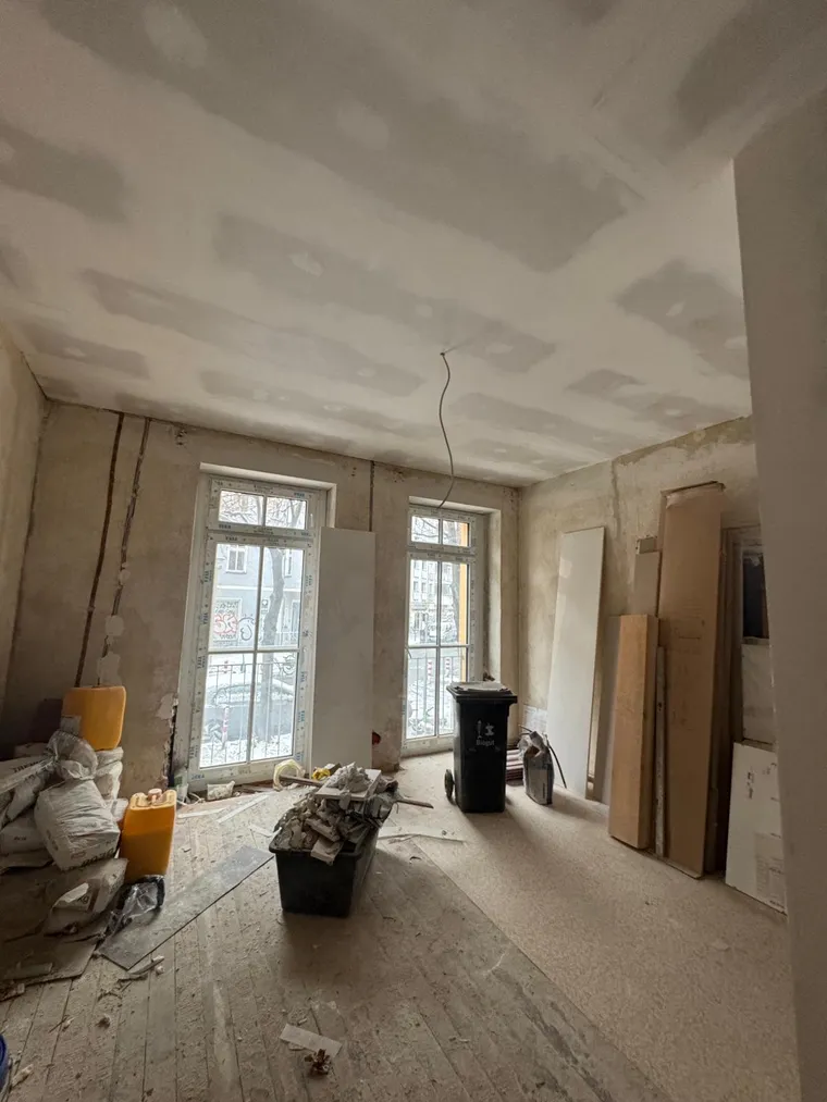 Deckensystem – abgehängte Decke im Trockenbau – M&N Trockenbau Berlin & Brandenburg
