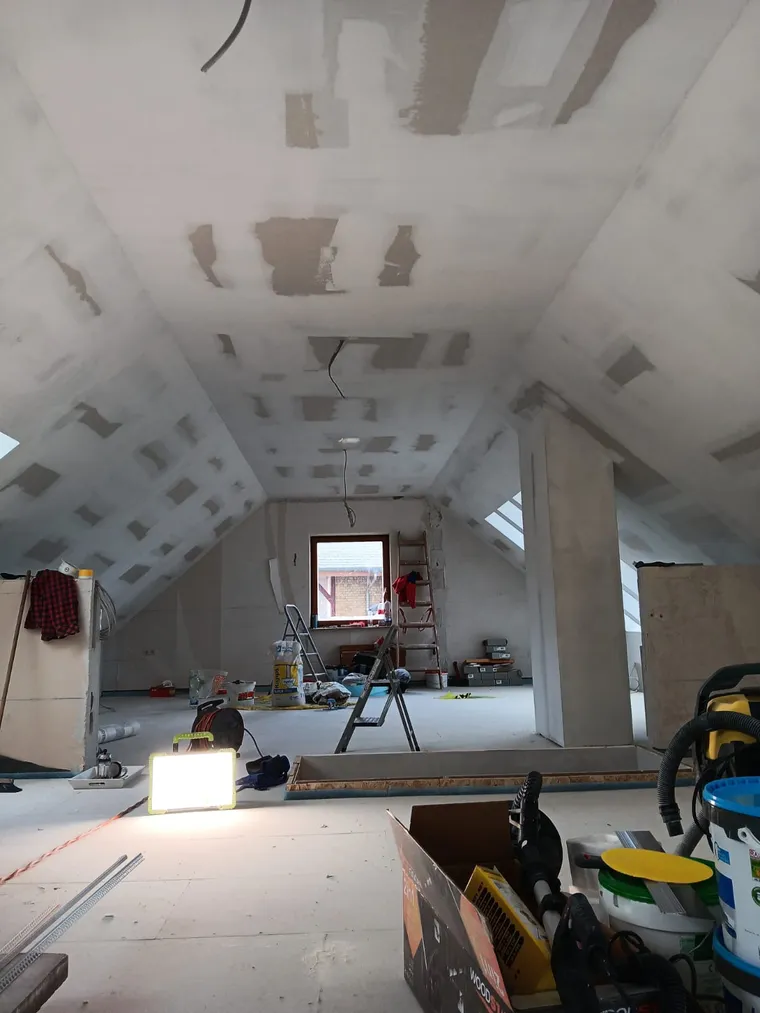 Dachausbau – ausgebautes Dachgeschoss mit Trockenbau – M&N Trockenbau Berlin & Brandenburg
