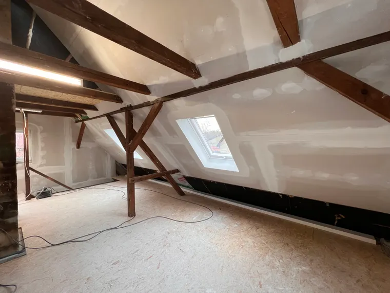 Dachausbau – ausgebautes Dachgeschoss mit Trockenbau – M&N Trockenbau Berlin & Brandenburg