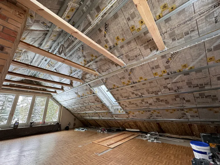 Dachausbau – ausgebautes Dachgeschoss mit Trockenbau – M&N Trockenbau Berlin & Brandenburg